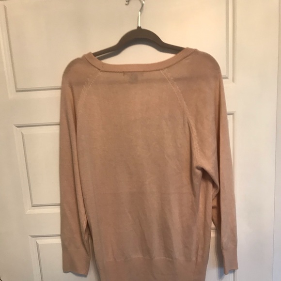 💜 2 / 25 $ 💜 Soo cute sweater! - Picture 2 of 2